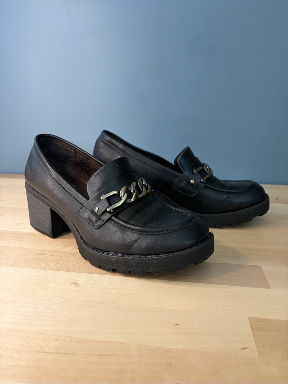 White Mountain Heeled Loafers Black